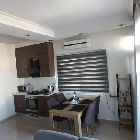 Apartment Oytam *